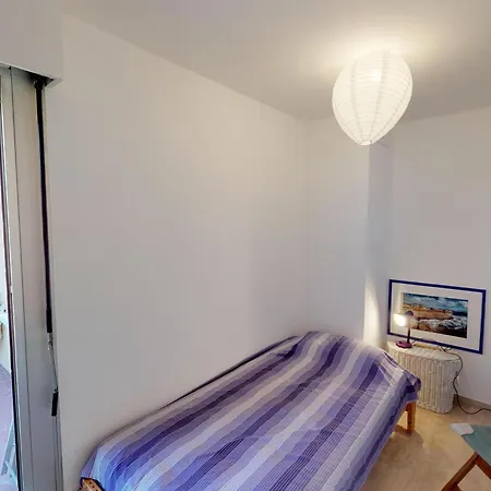 Beau 3p Renove Avec Terrasse, Parking Prive Et Climatisation - Fr-1-196-267 Apartment *