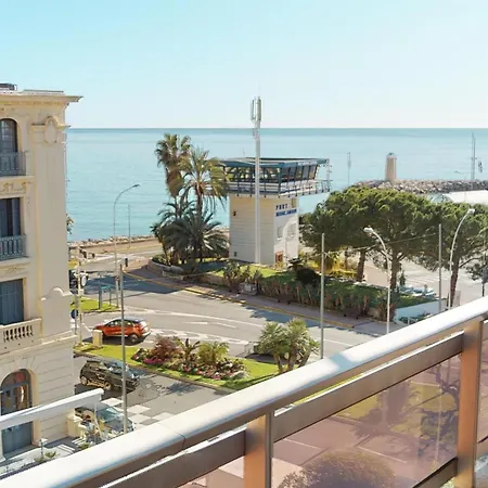 Beau 3p Renove Avec Terrasse, Parking Prive Et Climatisation - Fr-1-196-267 Menton